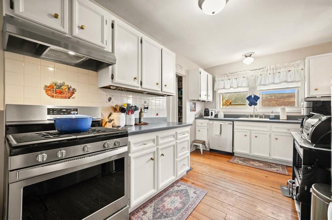 8 Sterling Place, Greenwood Lake, New York image 16