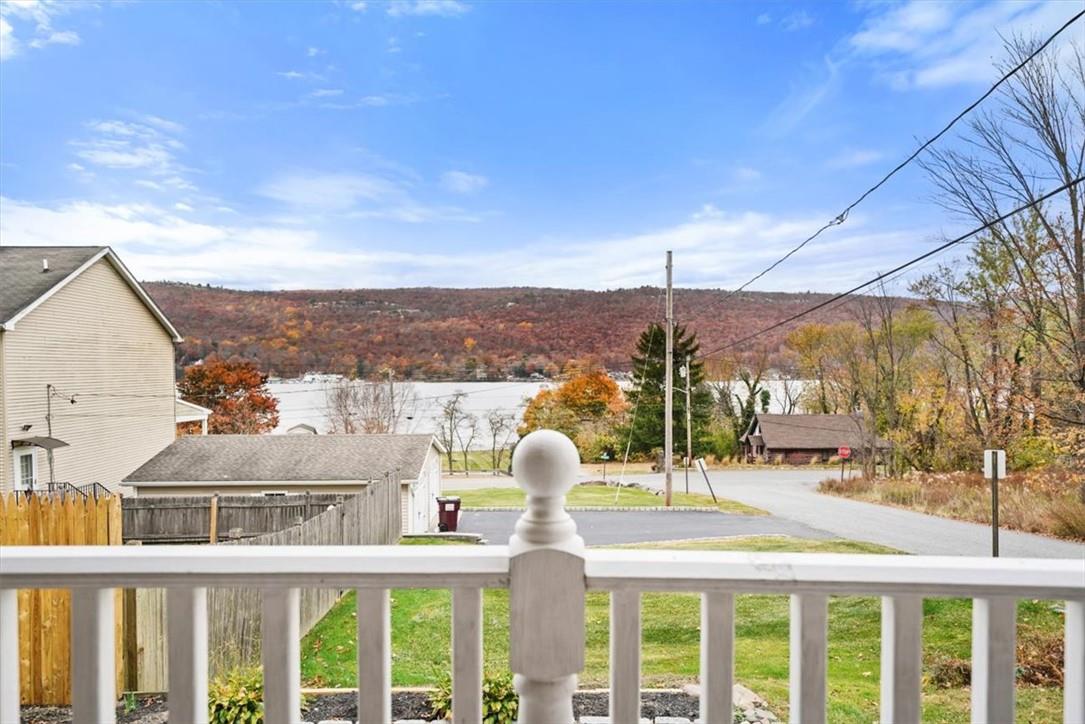 8 Sterling Place, Greenwood Lake, New York image 1