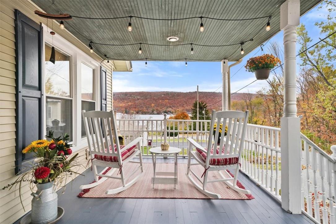 8 Sterling Place, Greenwood Lake, New York image 3