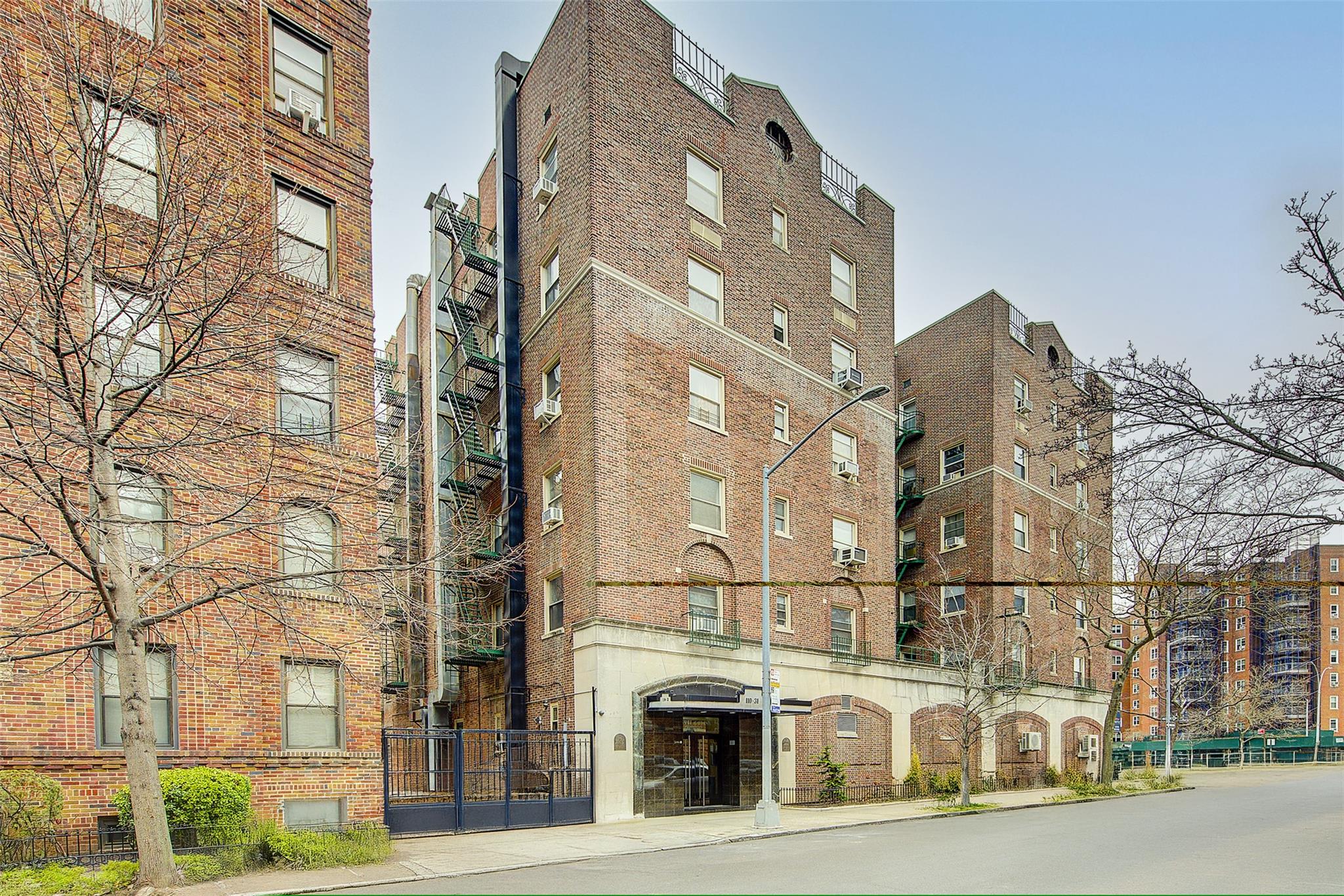 110-31 73 Road #4C, Forest Hills, New York image 3