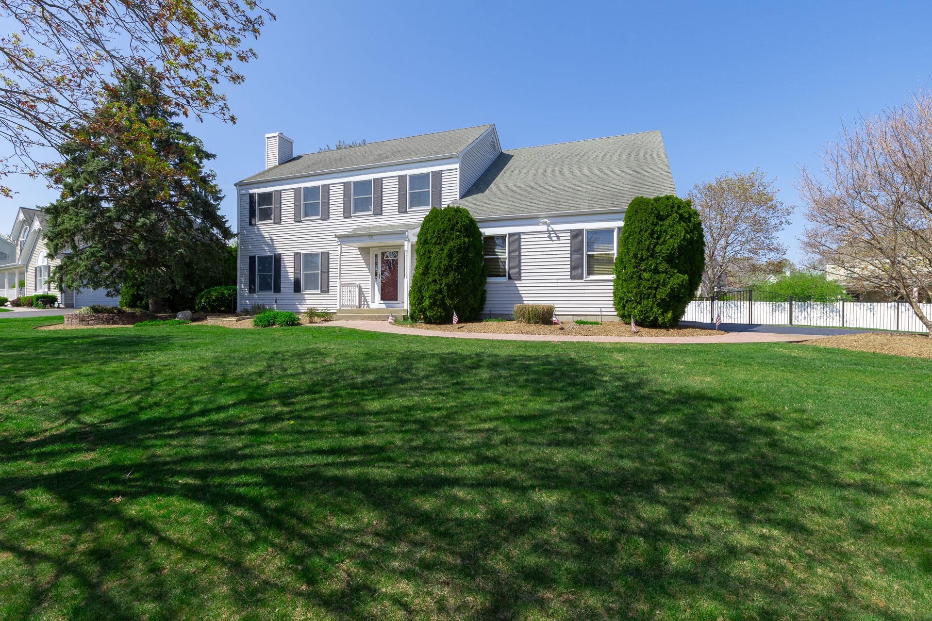 96 Tallmadge Trail, Miller Place, New York image 2