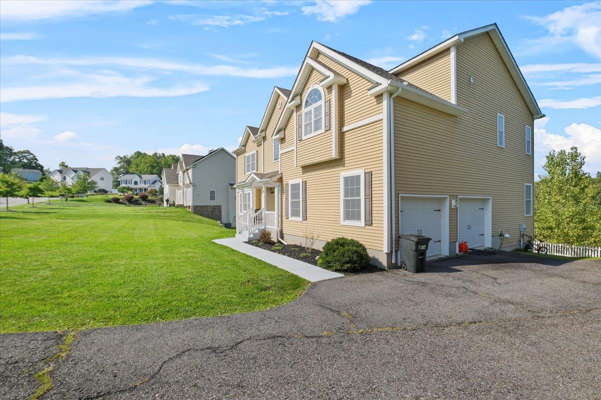 8 Tanyas Court, Monroe, New York image 3