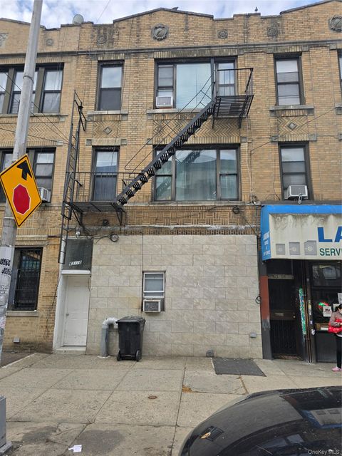 Photo of 63 10 39th Ave Ave, Woodside, NY 11377 (MLS # 987503)