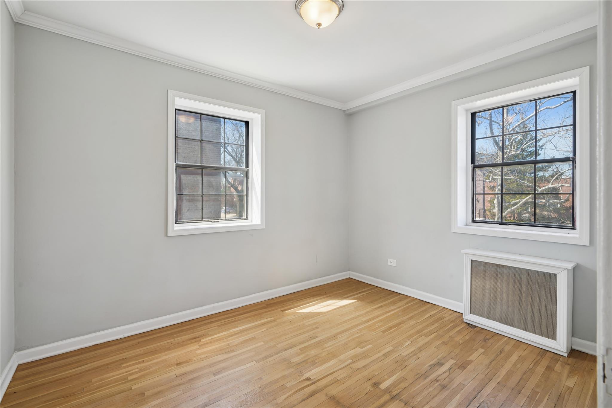 78-04 147 St St #2G, Kew Garden Hills, New York image 4