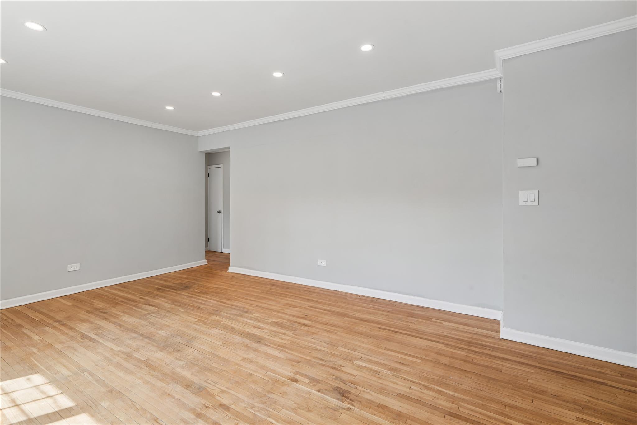 78-04 147 St St #2G, Kew Garden Hills, New York image 14