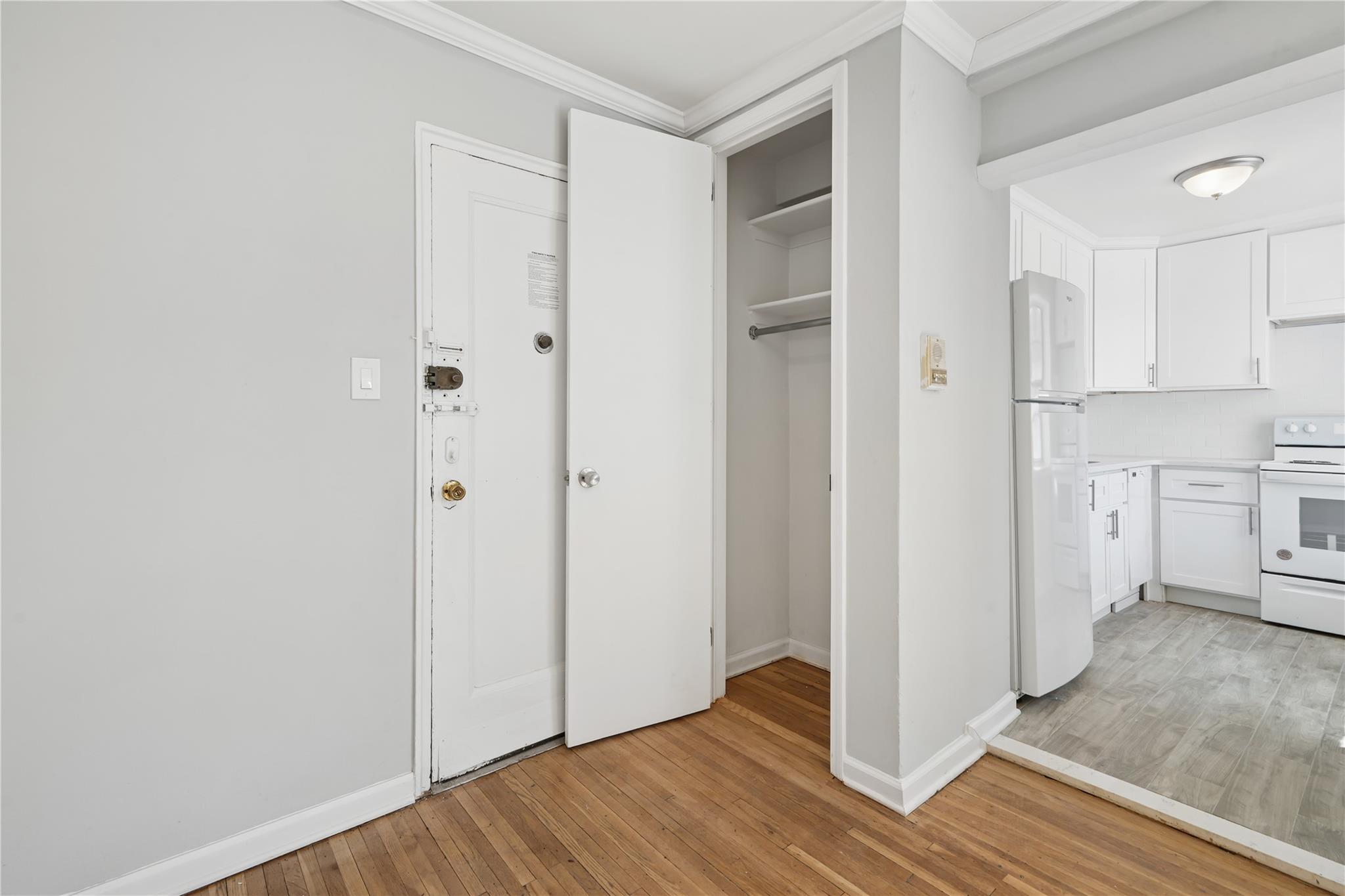 78-04 147 St St #2G, Kew Garden Hills, New York image 13
