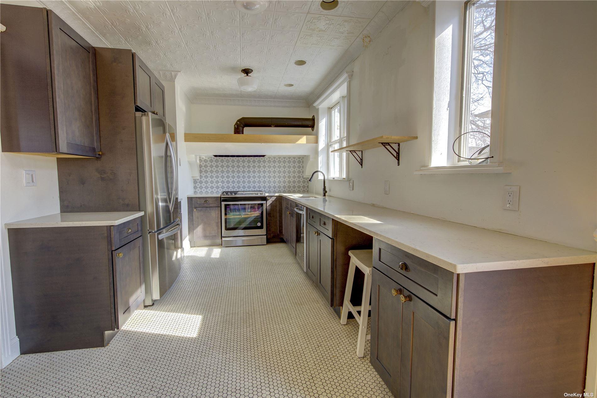 720 Franklin Boulevard, Long Beach, New York image 2