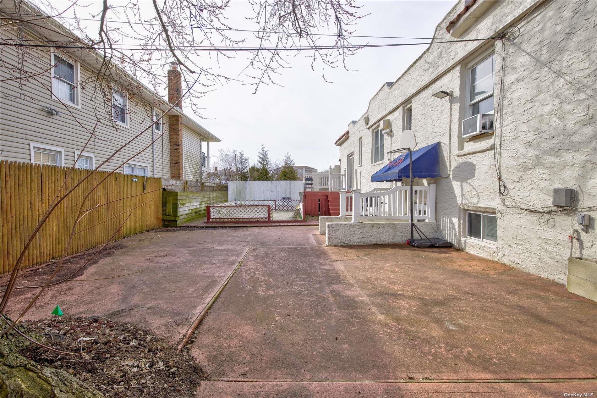 720 Franklin Boulevard, Long Beach, New York image 33