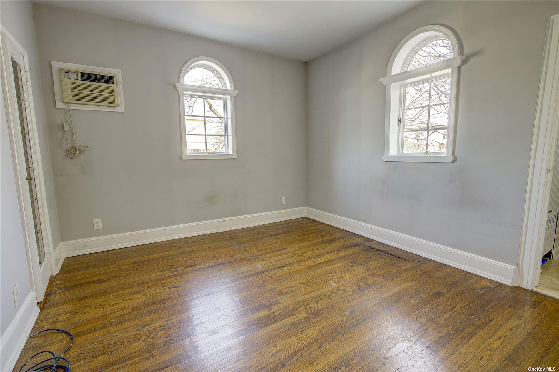 720 Franklin Boulevard, Long Beach, New York image 20