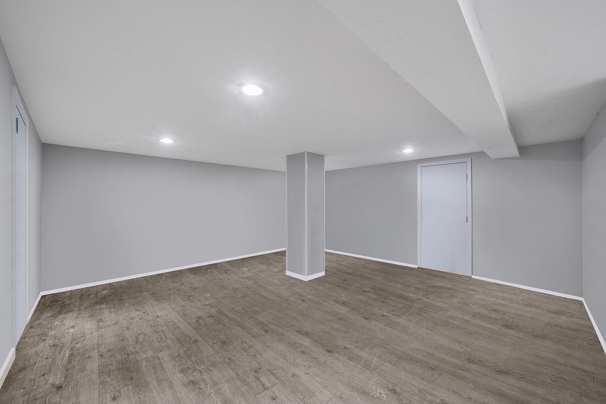 301 Laurel Road, North Port, New York image 23