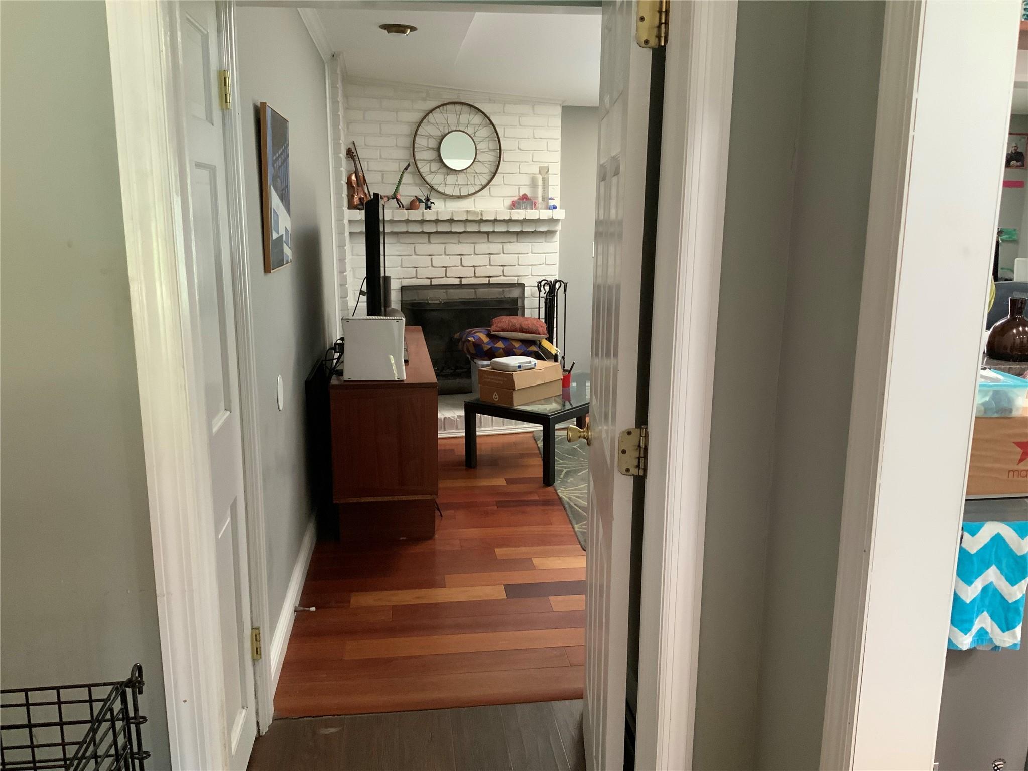 9 Cresthill Place, Smithtown, New York image 14