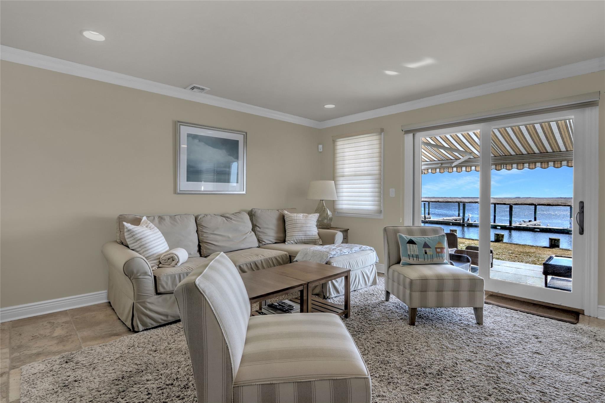 100 Empire Boulevard #10, Barnum Island, New York image 5
