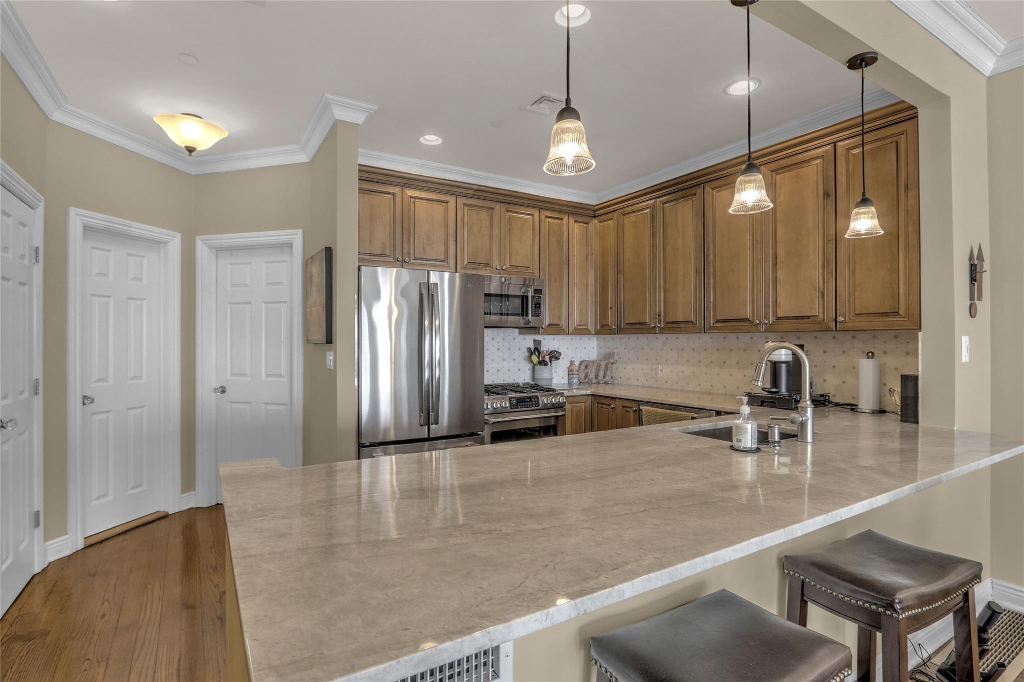 100 Empire Boulevard #10, Barnum Island, New York image 29