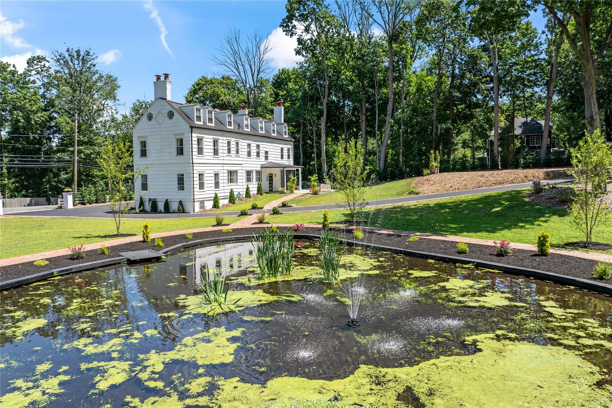 77 Cove Road, Oyster Bay Cove, New York image 40