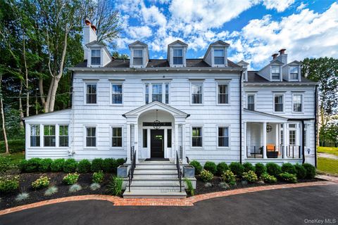77 Cove Road Oyster Bay Cove NY 11771