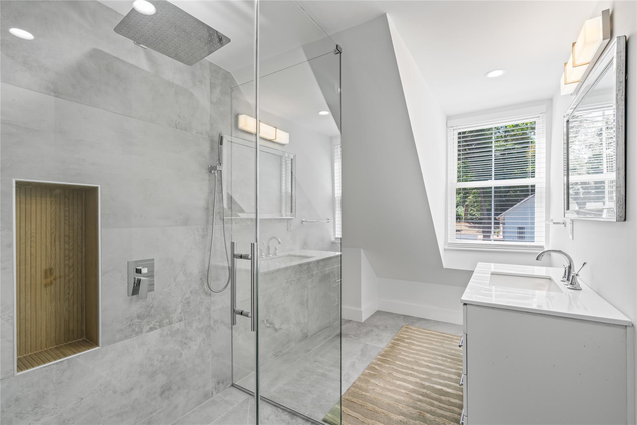 77 Cove Road, Oyster Bay Cove, New York image 33