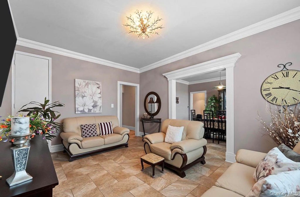Photo of 9031 Fort Hamilton Parkway #5G, Brooklyn, NY 11209 (MLS # 1053221)