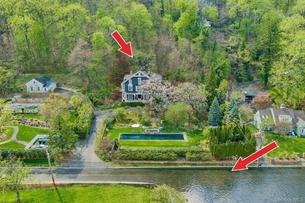 Photo of 216-217 River Road, Nyack, NY 10960 (MLS # 982383)