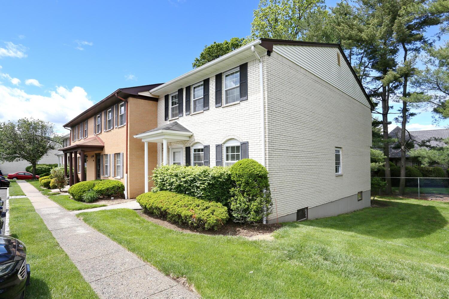 503 Jumano Court, Suffern, New York image 4