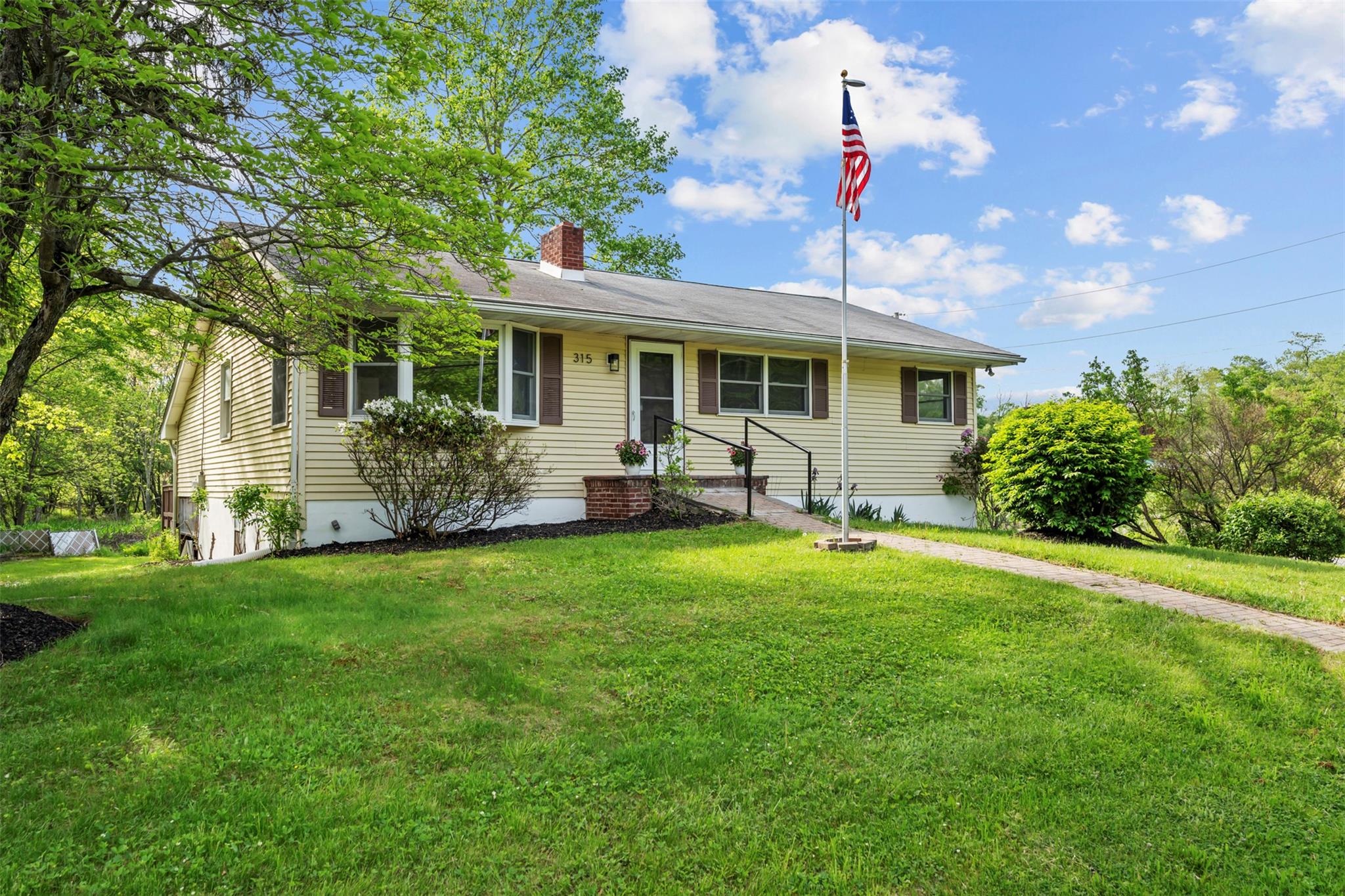 315 Scotchtown Road, Goshen, New York image 5