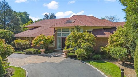 12 Ridge Court Old Brookville NY 11545