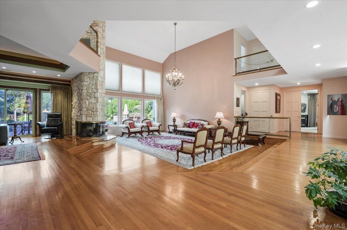12 Ridge Court