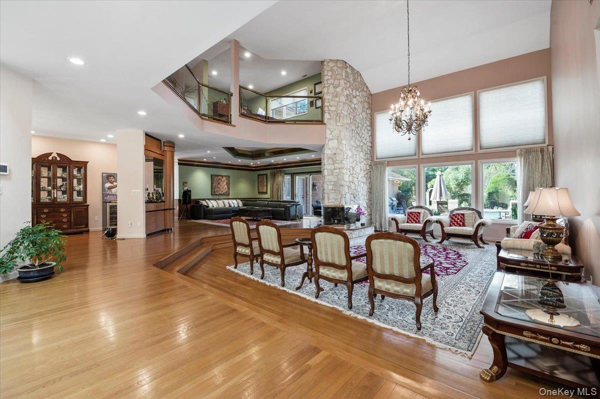 12 Ridge Court