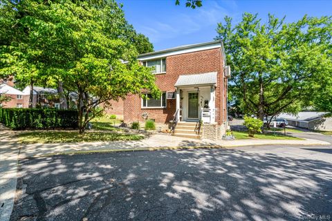 Homes For Sale - 209-87 18th Avenue #196<br/> Queens County, Bayside, NY 11360