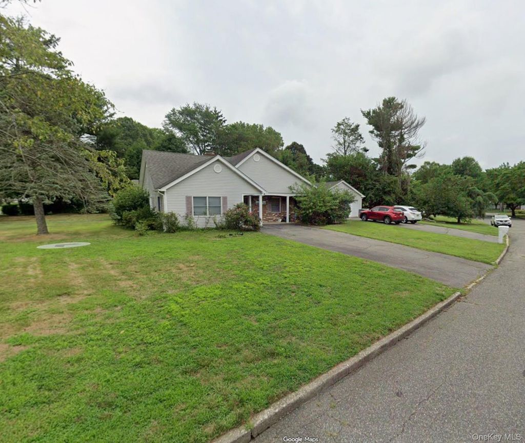 Photo of 2 Harmon Court, Stony Brook, NY 11790 (MLS # 981505)