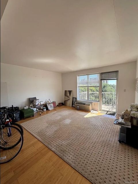 Photo of 11202 Northern Boulevard #6C, Corona, NY 11368 (MLS # 924757)