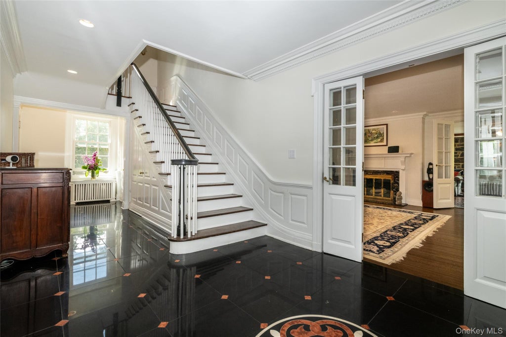 Photo of 209 Beechmont Drive, New Rochelle, NY 10804 (MLS # 1052711)