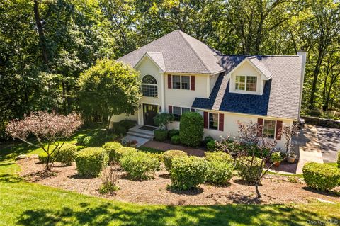 Photo of 17 Ruby Lane, Carmel, NY 10512 (MLS # 905280)