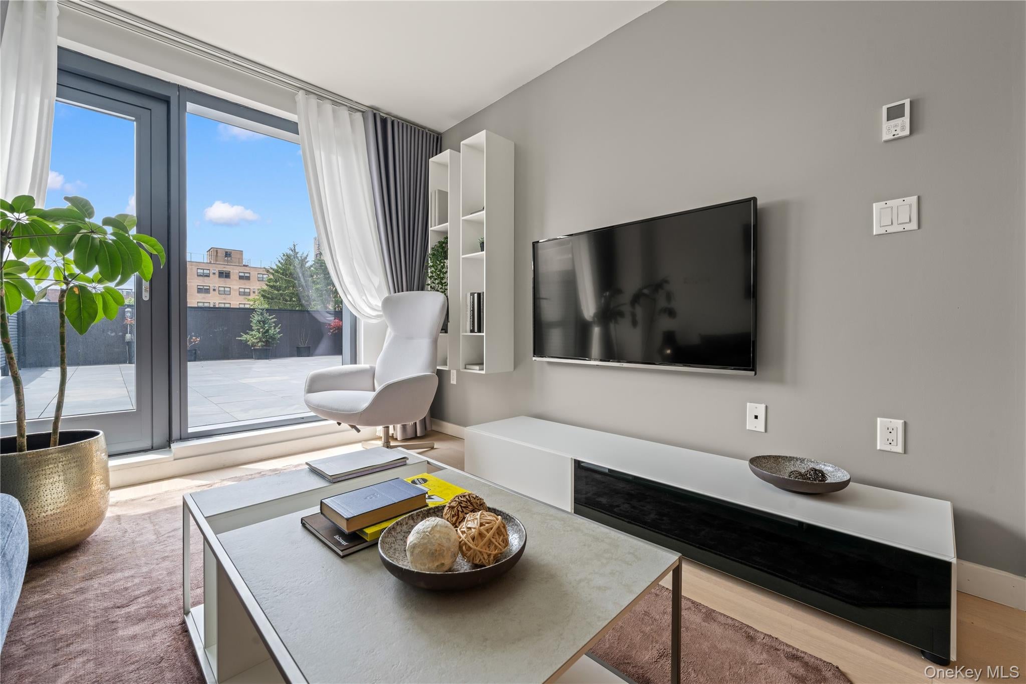 144-49 Northern Boulevard 203