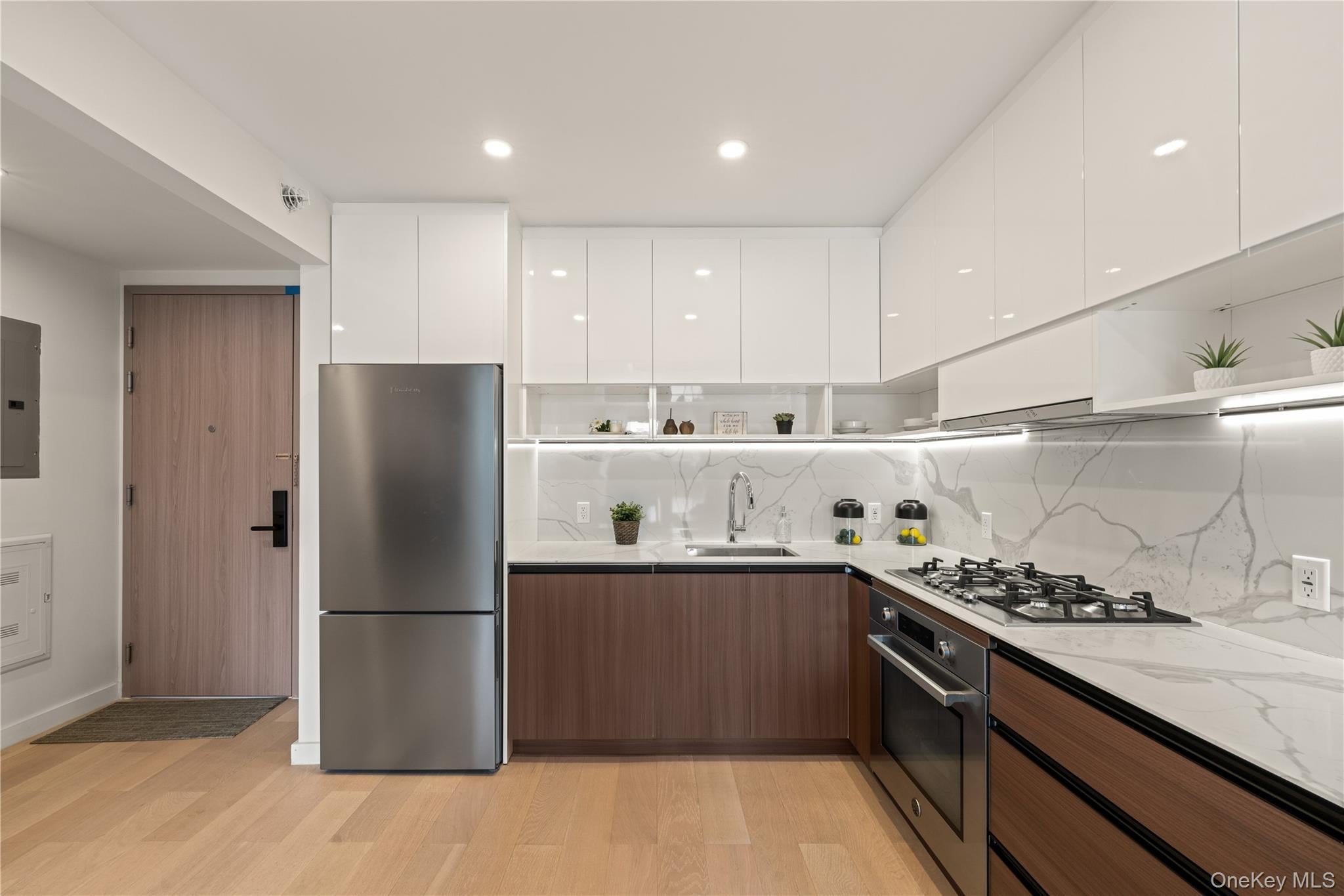 144-49 Northern Boulevard 203
