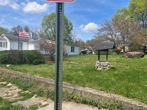 88 Maple Street Newburgh NY 12550