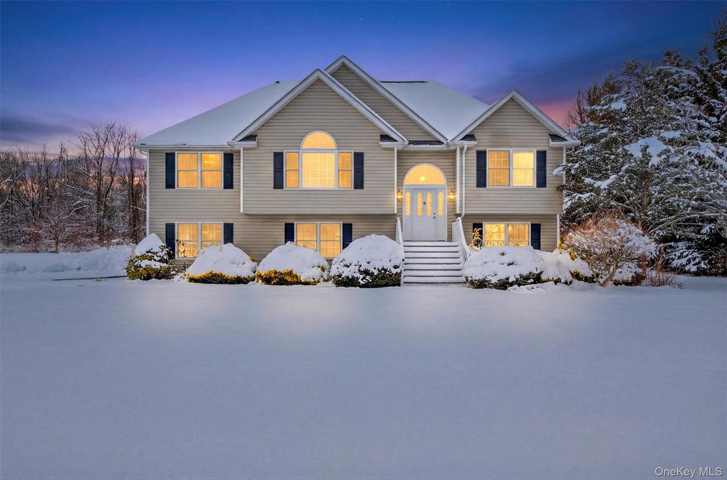 Photo of 192 Robinson Lane, Wappingers Falls, NY 12590 (MLS # 953367)