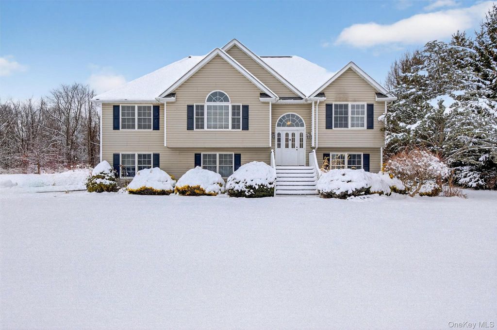 Photo of 192 Robinson Lane, Wappingers Falls, NY 12590 (MLS # 953367)