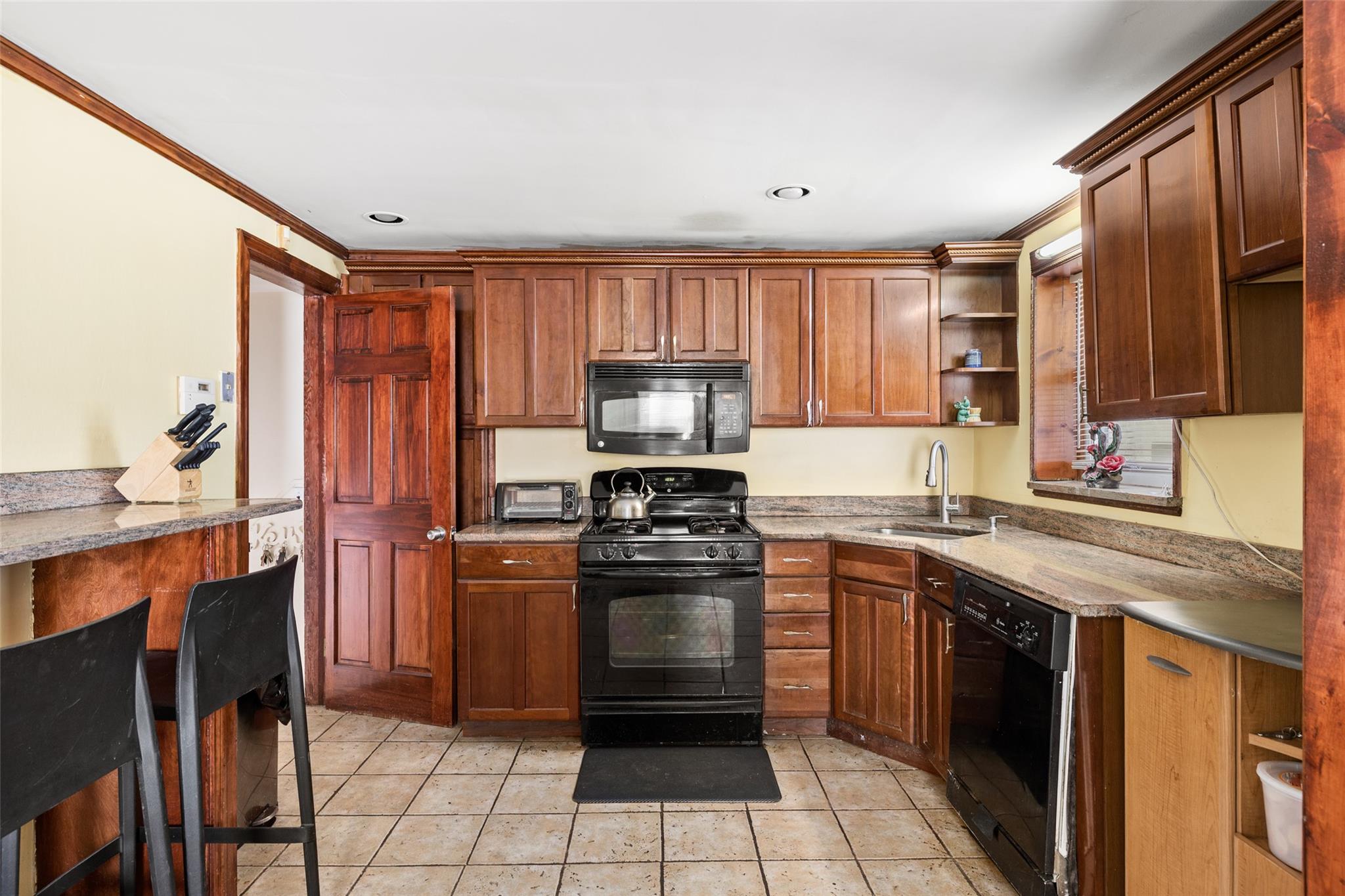 312 Norfeld Boulevard, Elmont, New York image 10
