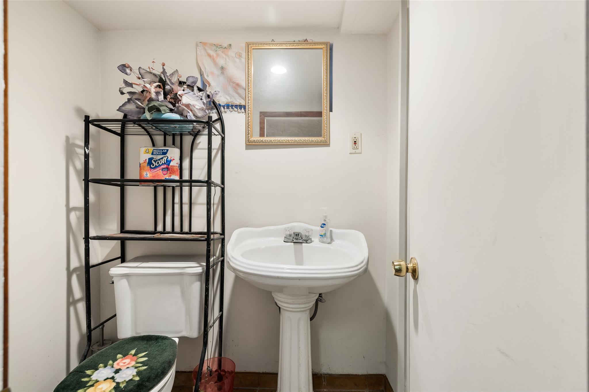 312 Norfeld Boulevard, Elmont, New York image 19