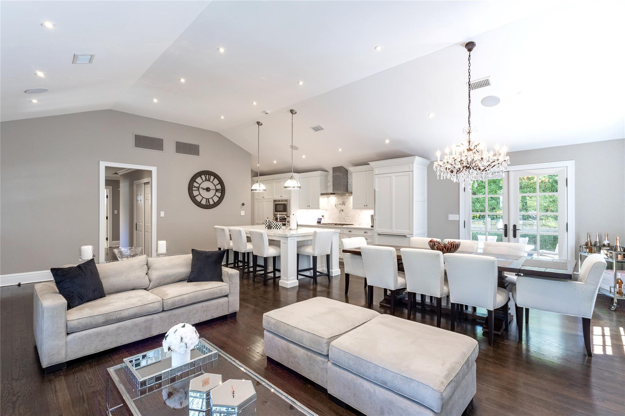 350 Park Lane, Douglaston, New York image 8