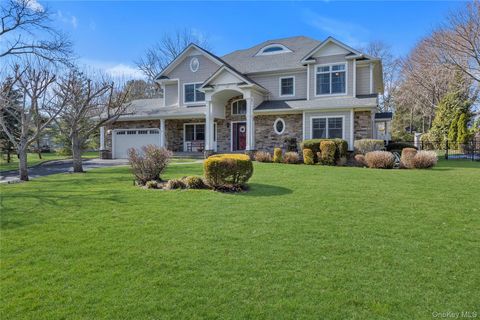 Homes For Sale - 9 Walden Place<br/> Huntington, NY 11743