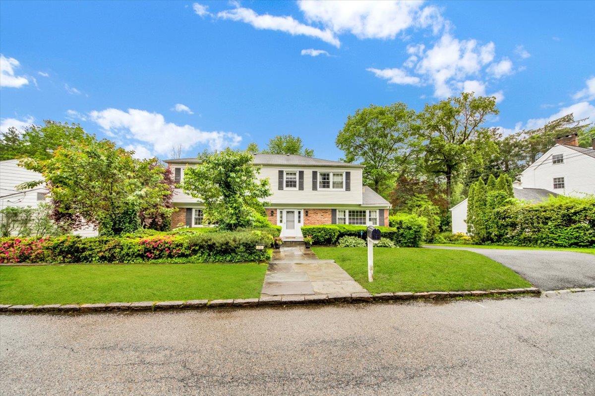 13 Romar Avenue, White Plains, New York image 1