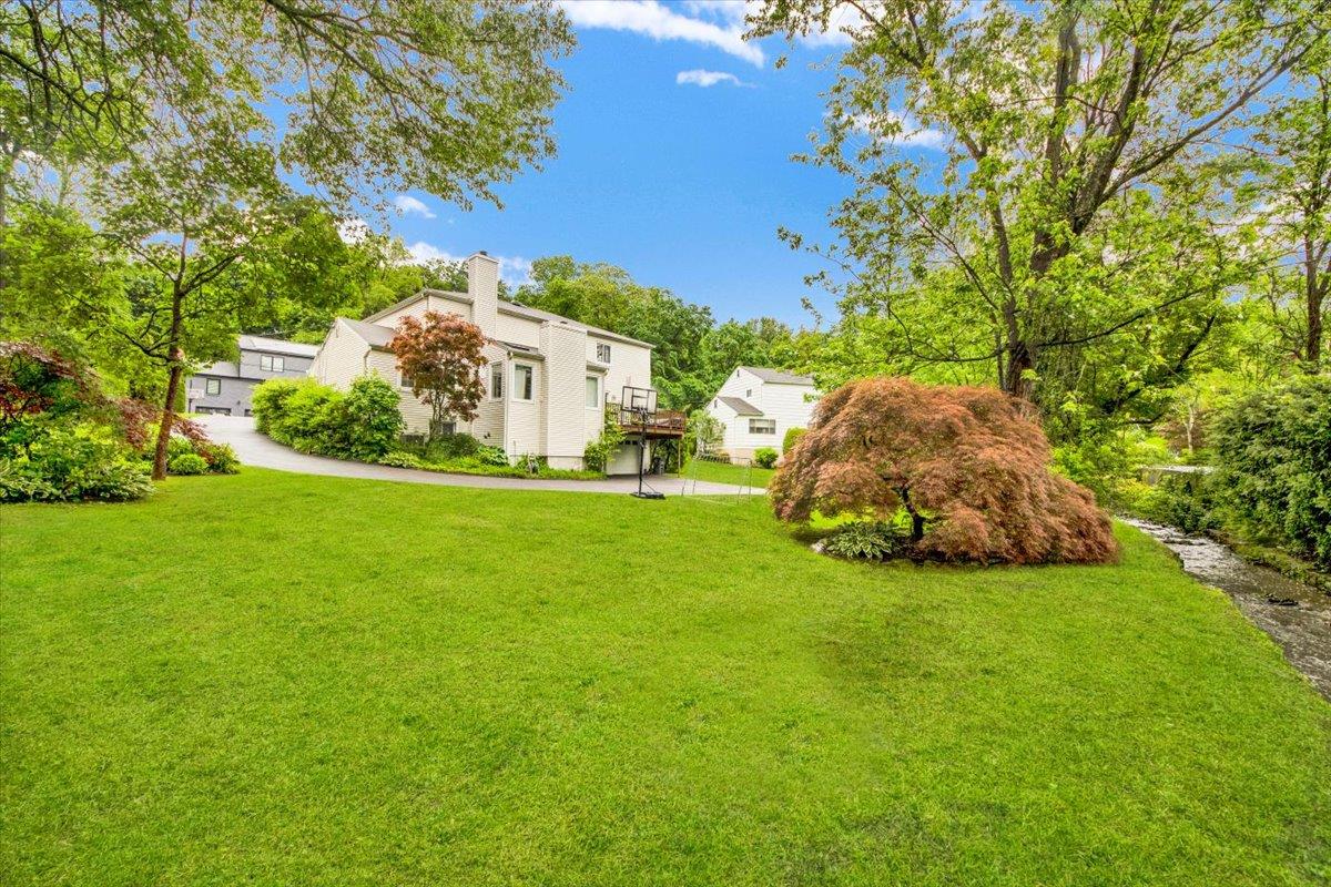 13 Romar Avenue, White Plains, New York image 38