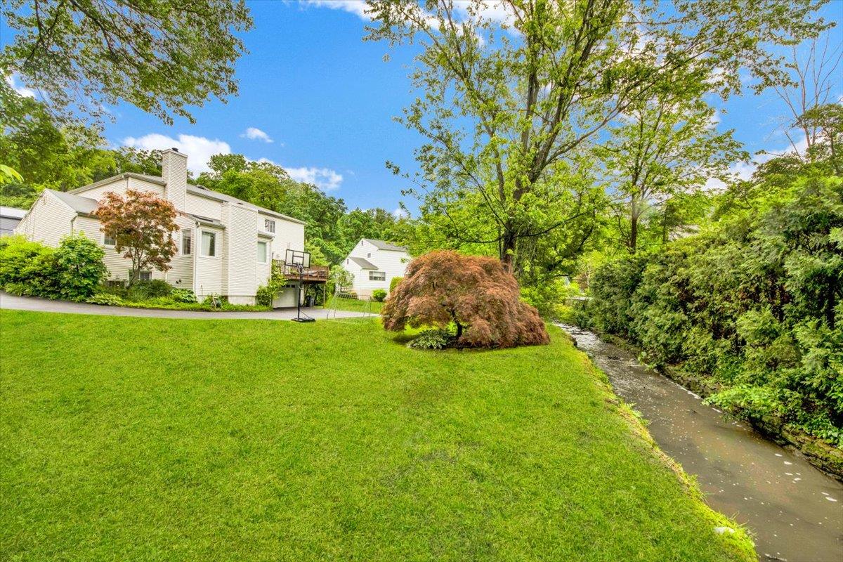 13 Romar Avenue, White Plains, New York image 37