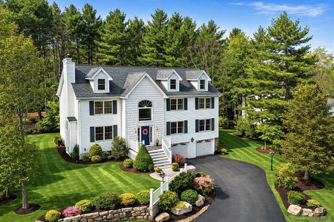 Homes For Sale - 9 Mount Ridge Court<br/> Monroe, NY 10950