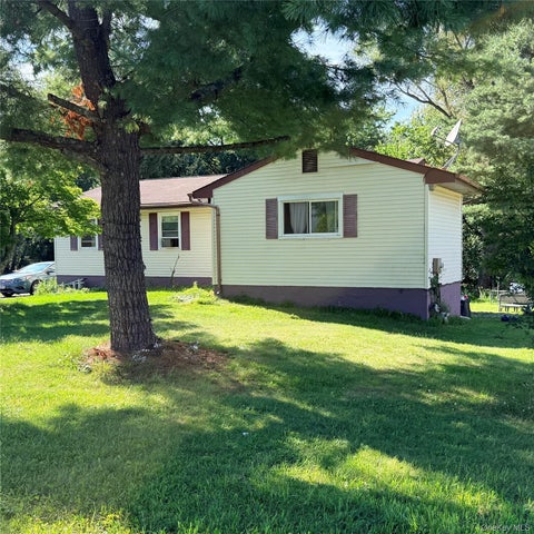 Homes For Rent - 4 Westminster Drive<br/> Middletown, NY 10940