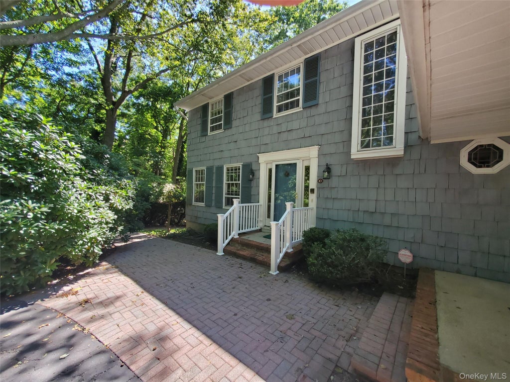 Photo of 31 Sands Lane, Port Jefferson, NY 11777 (MLS # 1039000)