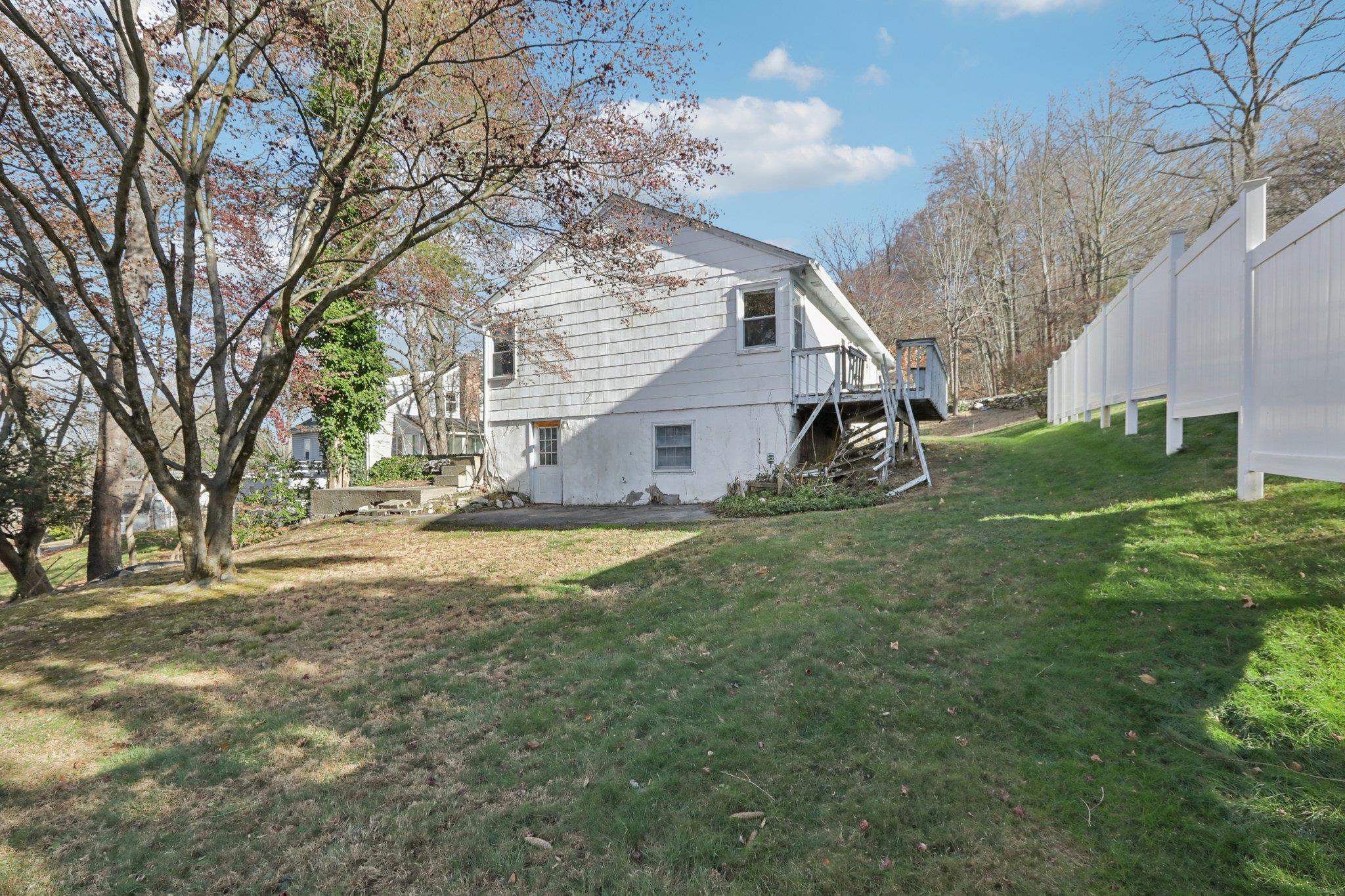 65 S Hill, Cortlandt Manor, New York image 37