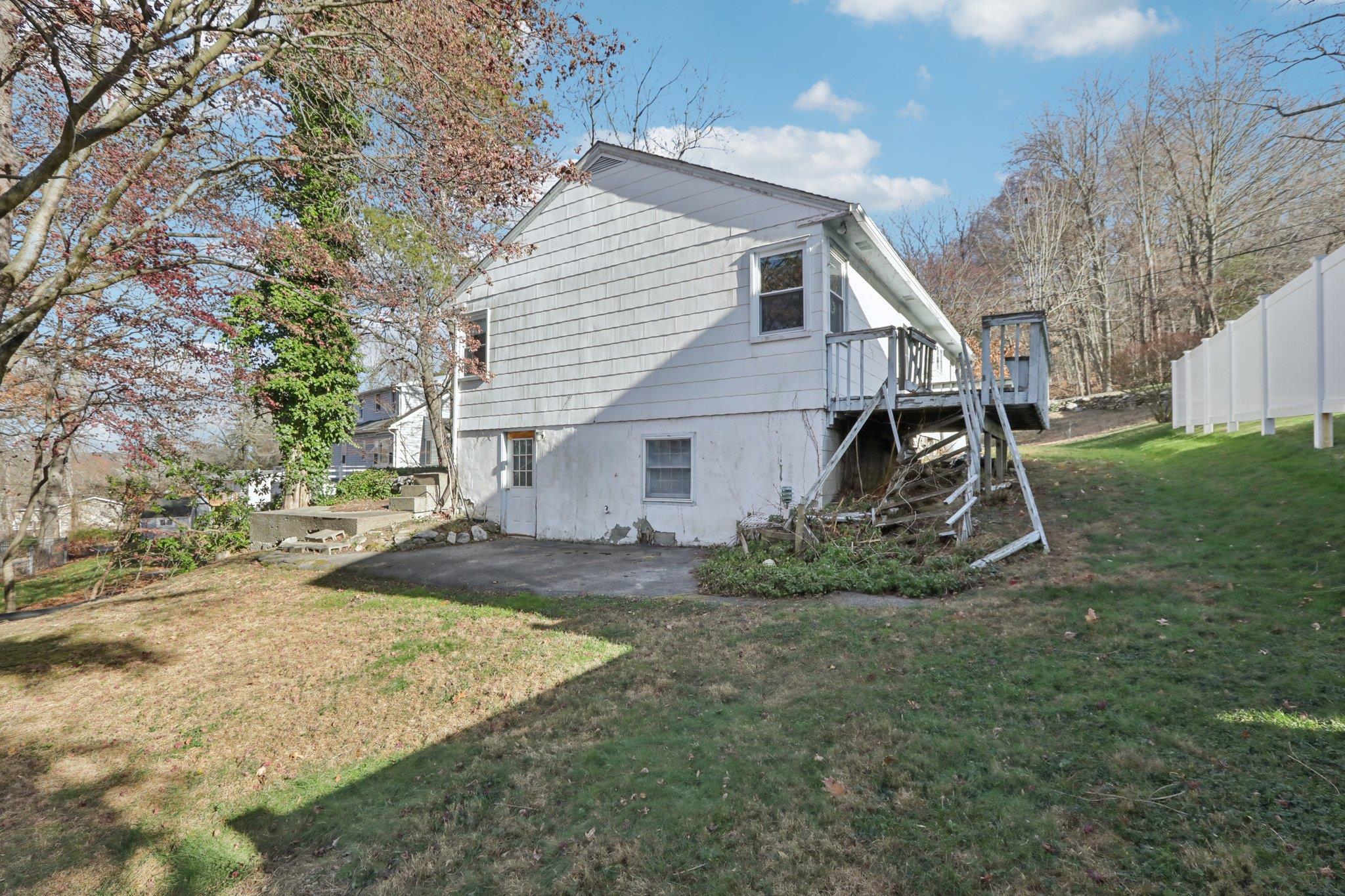 65 S Hill, Cortlandt Manor, New York image 36