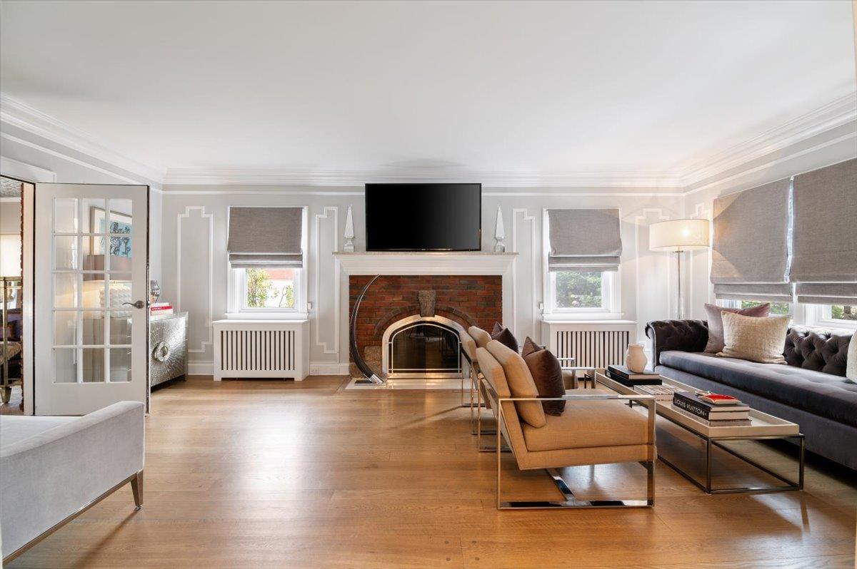 135 Mayfair Avenue, Floral Park, New York image 19